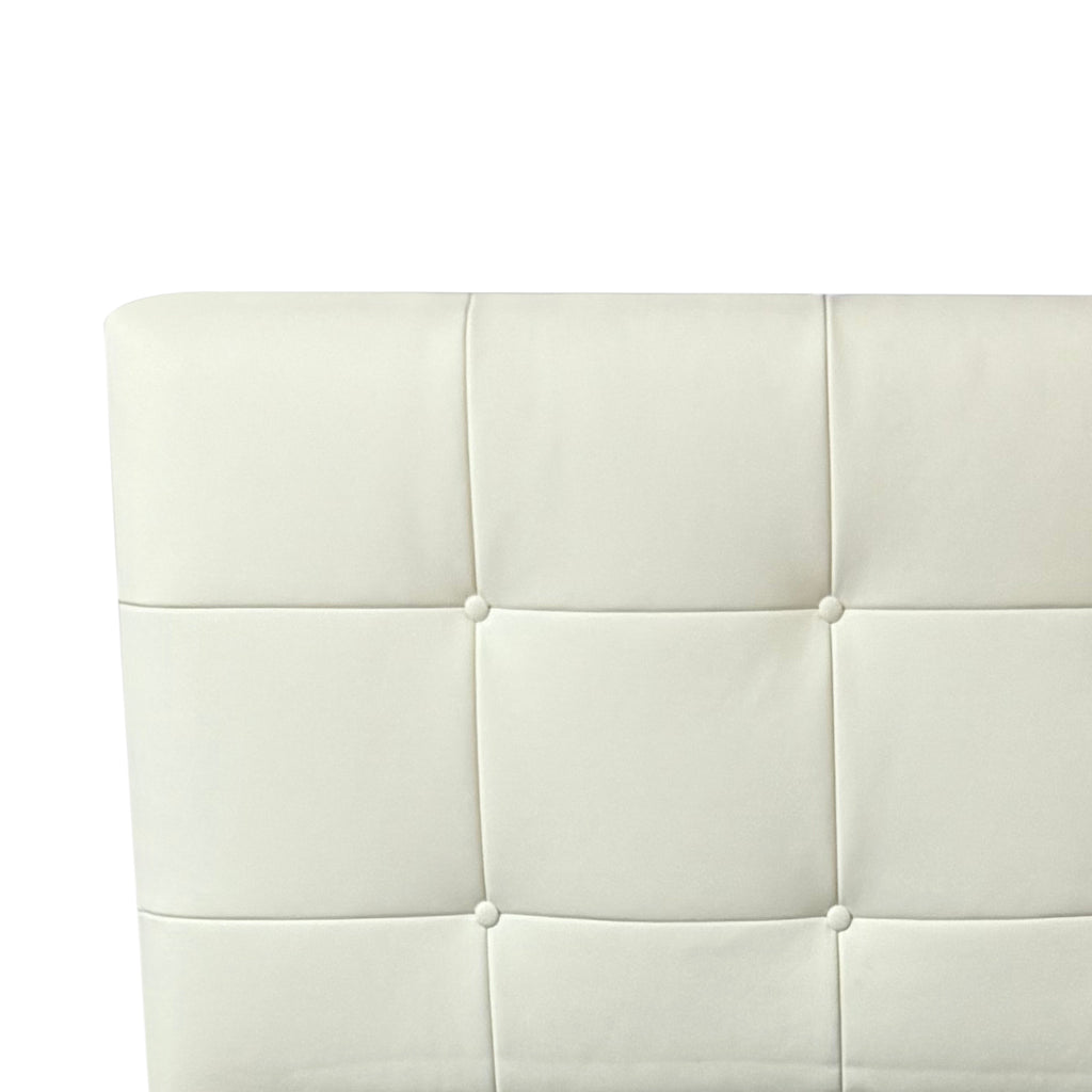 (陳列品)米白色仿皮床架