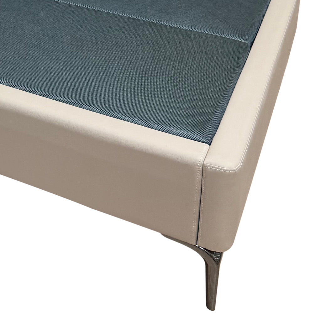 (陳列品) 柔韻皮床架